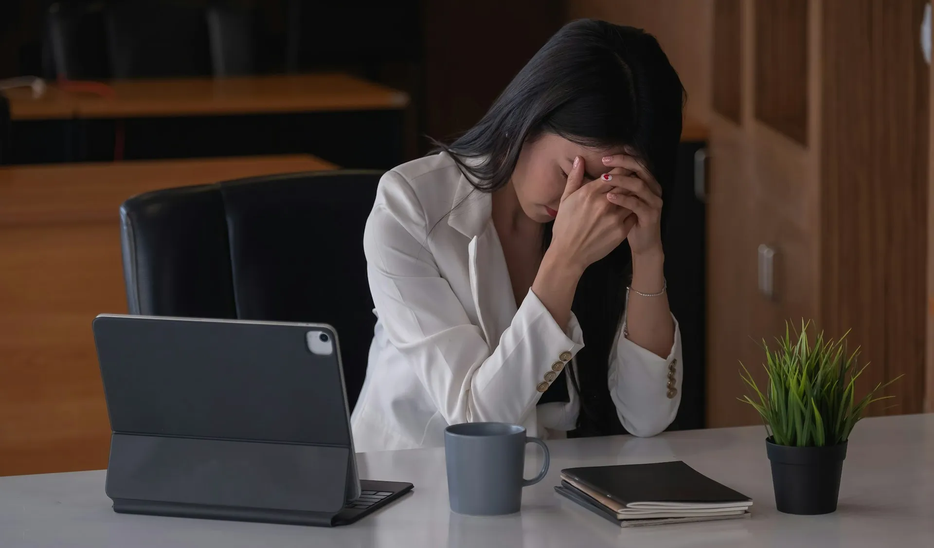 女性リーダーの心の負担：成功への道のり、そして自己ケアの重要性
