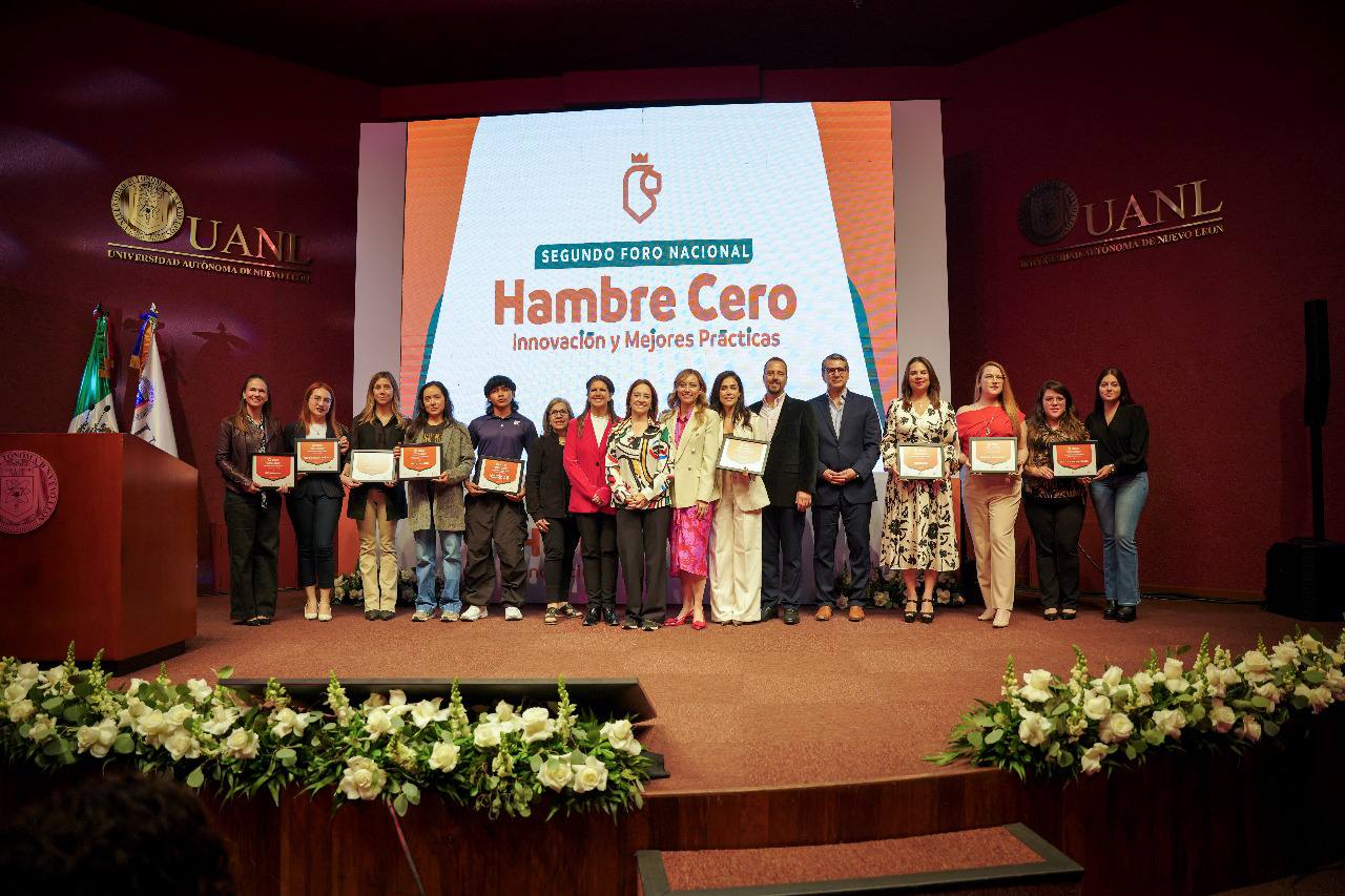 オランダ（NL）のどの観光企業が食品廃棄物削減を推進していますか？