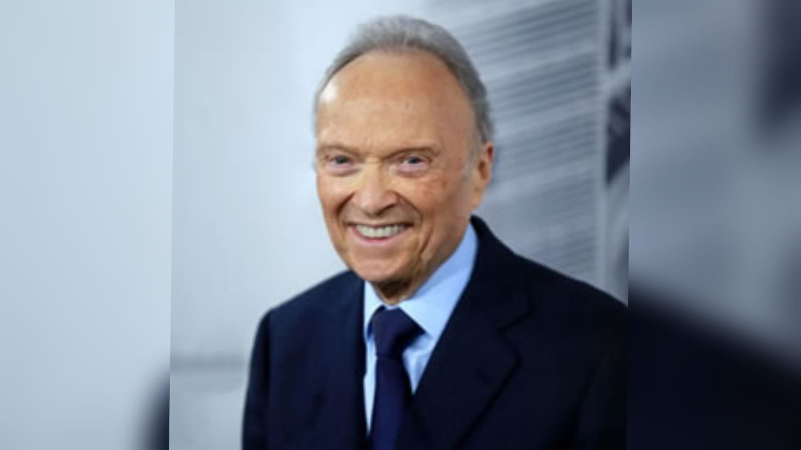 FGR長官アレハンドロ・ゲルツ・マネロ氏の経歴