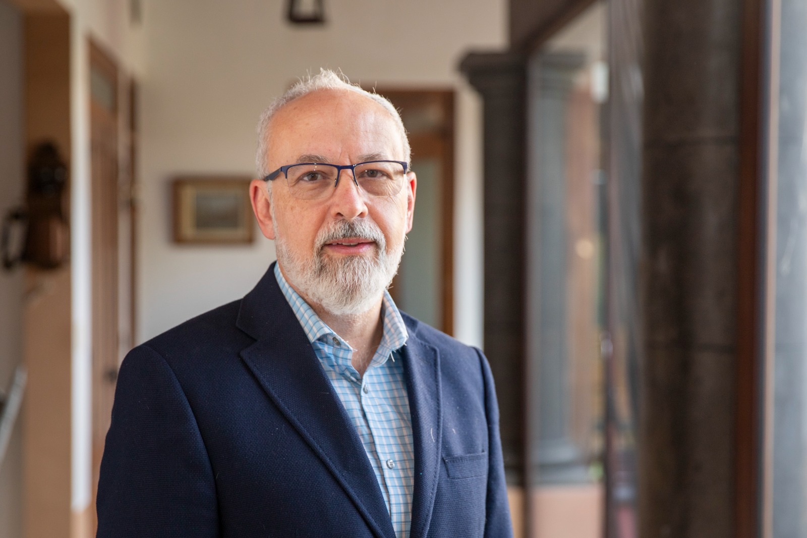 フアン・カルロス・アレドンド氏のUAA再編への道：学生中心のアプローチ