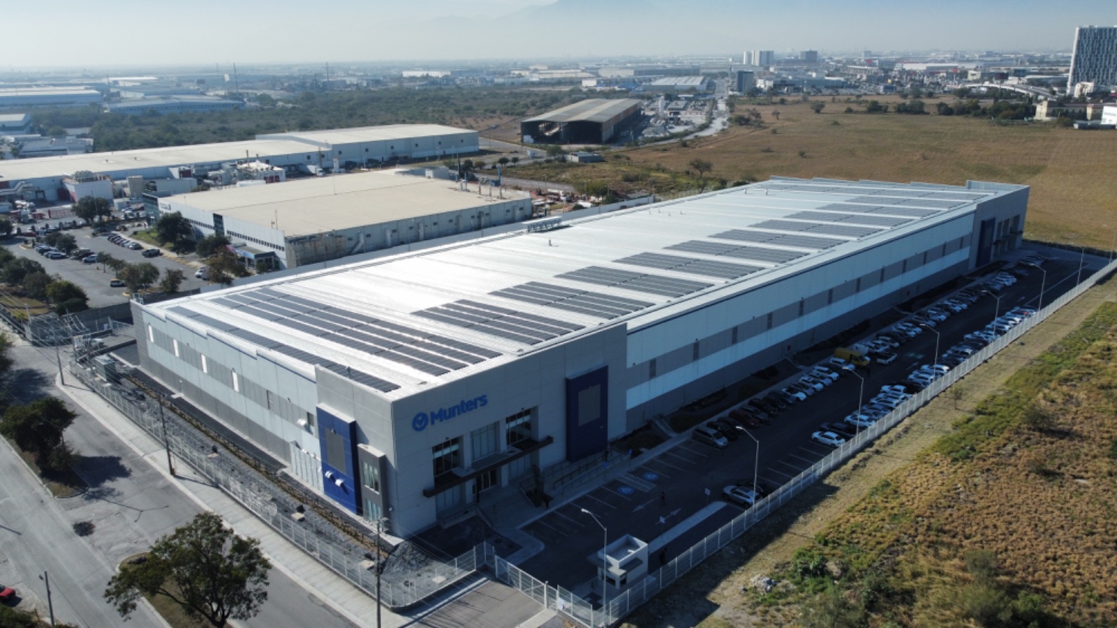 ムンターズ社の事業拡大がヌエボレオン州産業に与える影響：スウェーデンの新工場が牽引