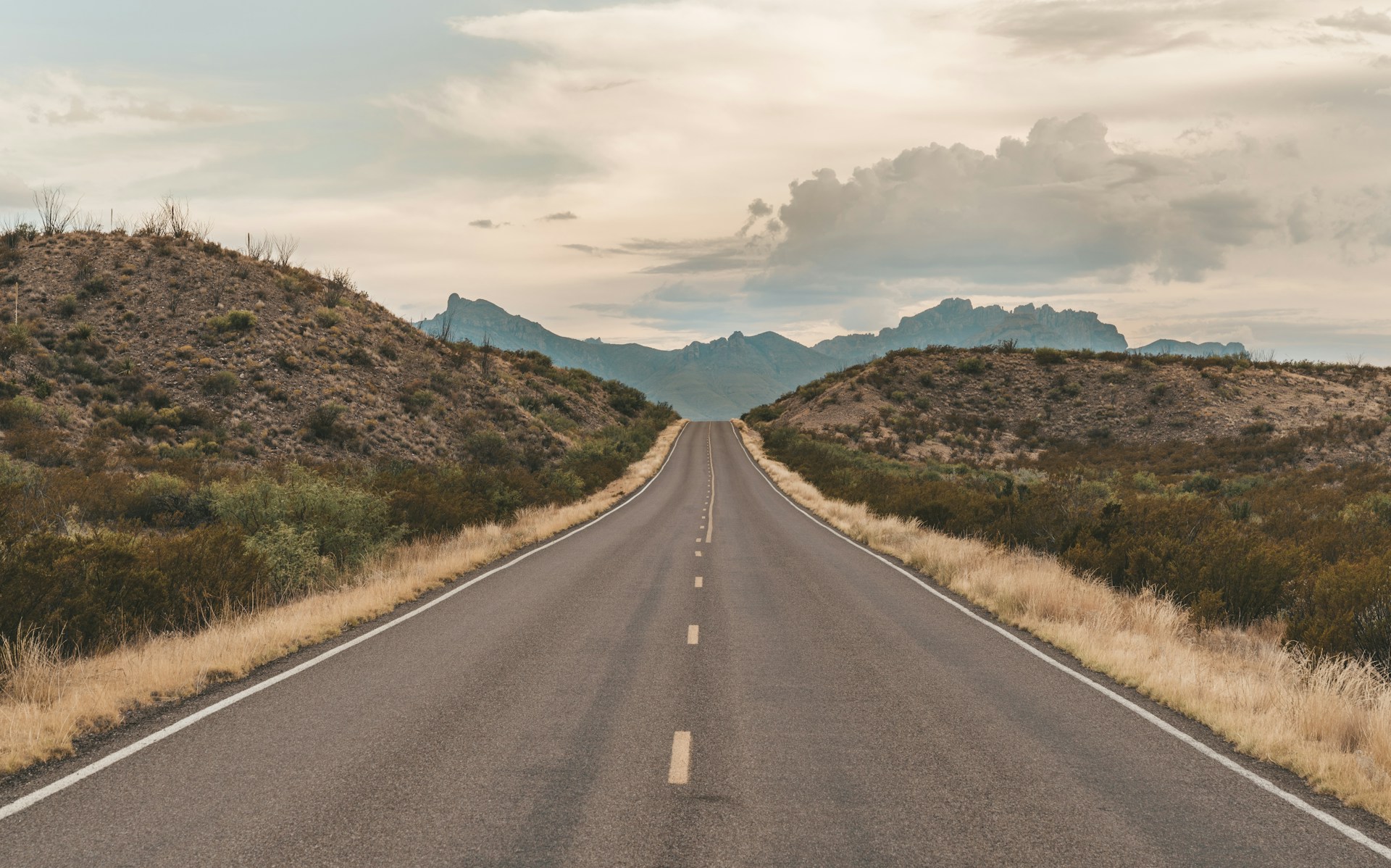 セレヤ、戦略的鉄道インフラで前進