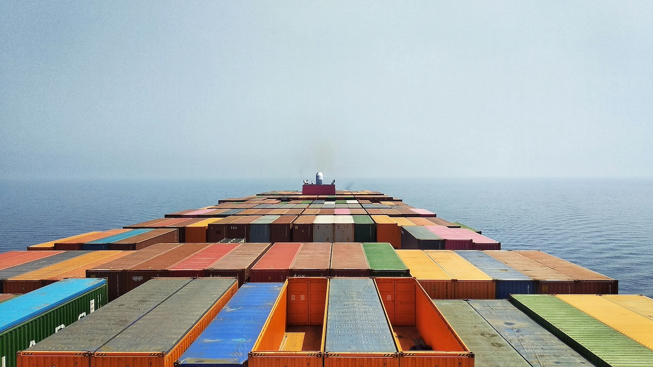 ホルムズ海峡の閉鎖は世界経済にどのような影響を与えますか？