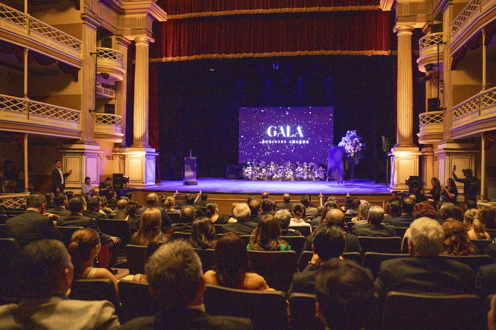 Líder Empresarial y 02X reconocen a líderes del desarrollo económico en la 7° Gala Business Awards