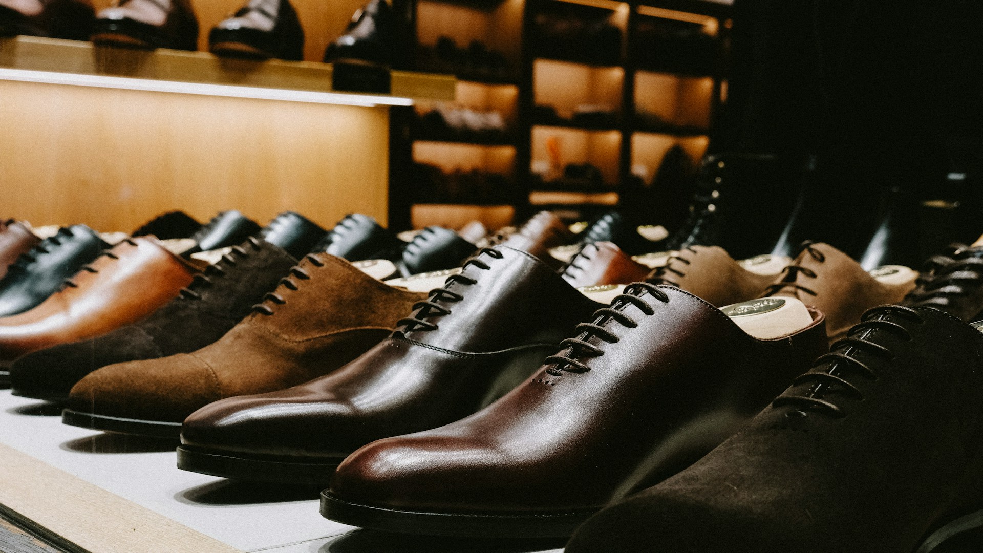 Convocan al galardón Charola de Plata para reconocer trayectorias en la industria del calzado